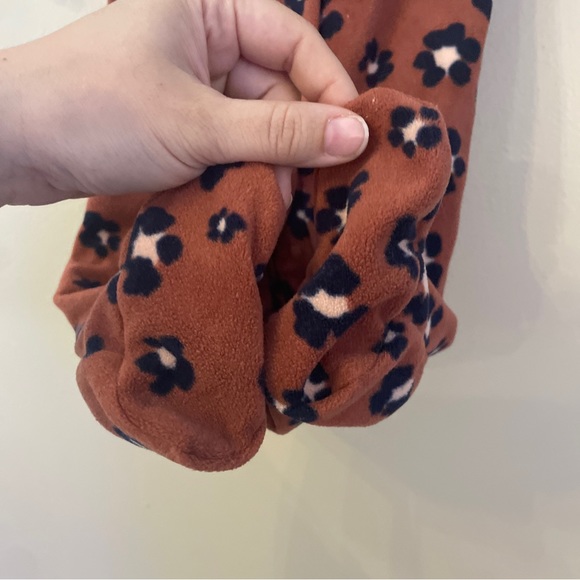 Carter's baby girl 9 month fleece brown leopard print snap-up sleep & play - Picture 6 of 6